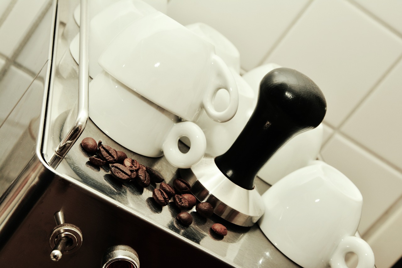 automatic-coffee-maker-1925543_1280